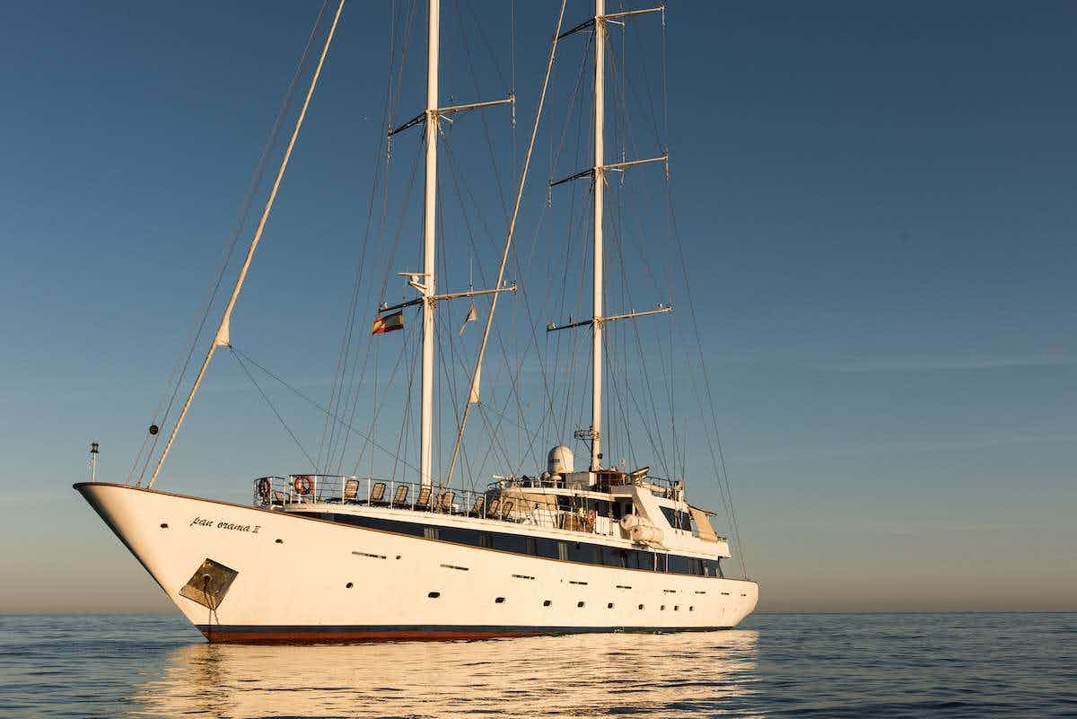 Panorama II - Yacht Charter Tahiti & Boat hire in French Polynesia 1