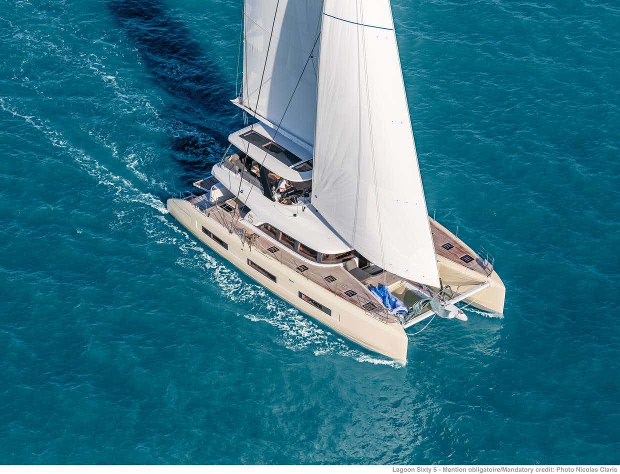 WHITE CAPS - Yacht Charter Marina di Montenero di Bisaccia & Boat hire in Greece 1