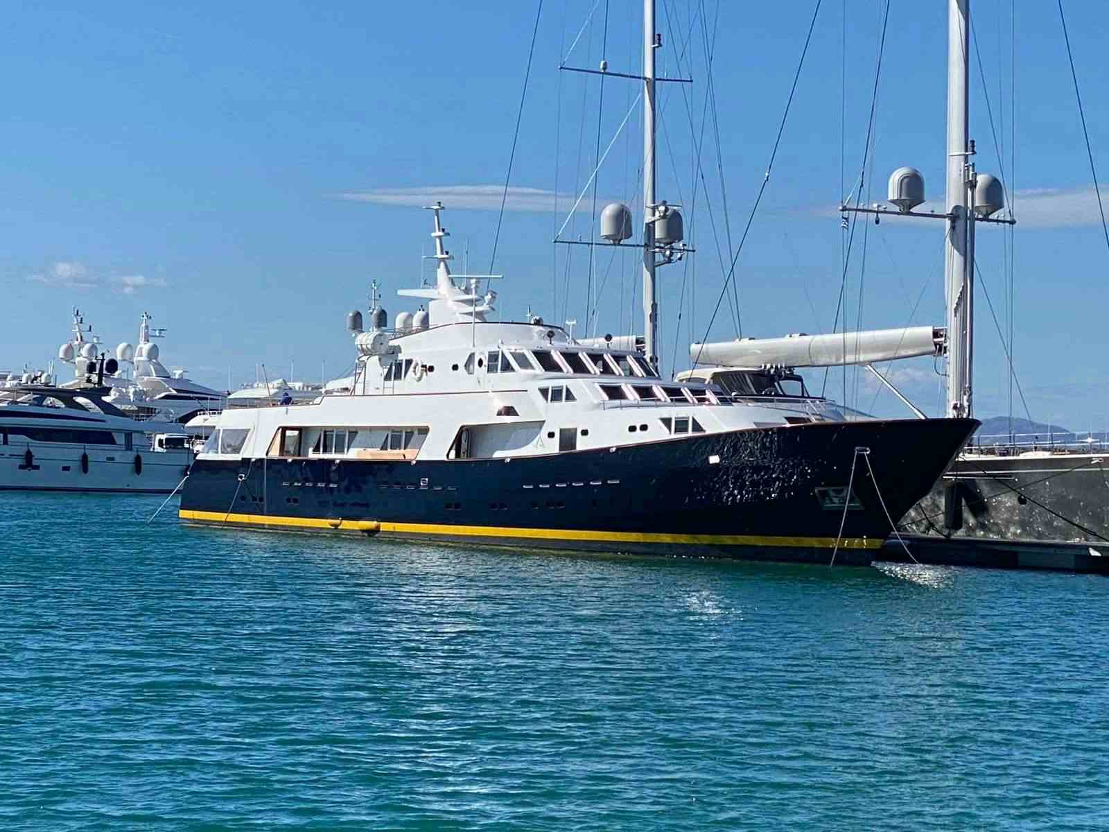 SOMETHING COOL - Yacht Charter Koh Samui & Boat hire in Summer: W. Med -Naples/Sicily, Greece, W. Med -Riviera/Cors/Sard., Turkey, W. Med - Spain/Balearics, Croatia | Winter: Indian Ocean and SE Asia, Red Sea, United Arab Emirates 1