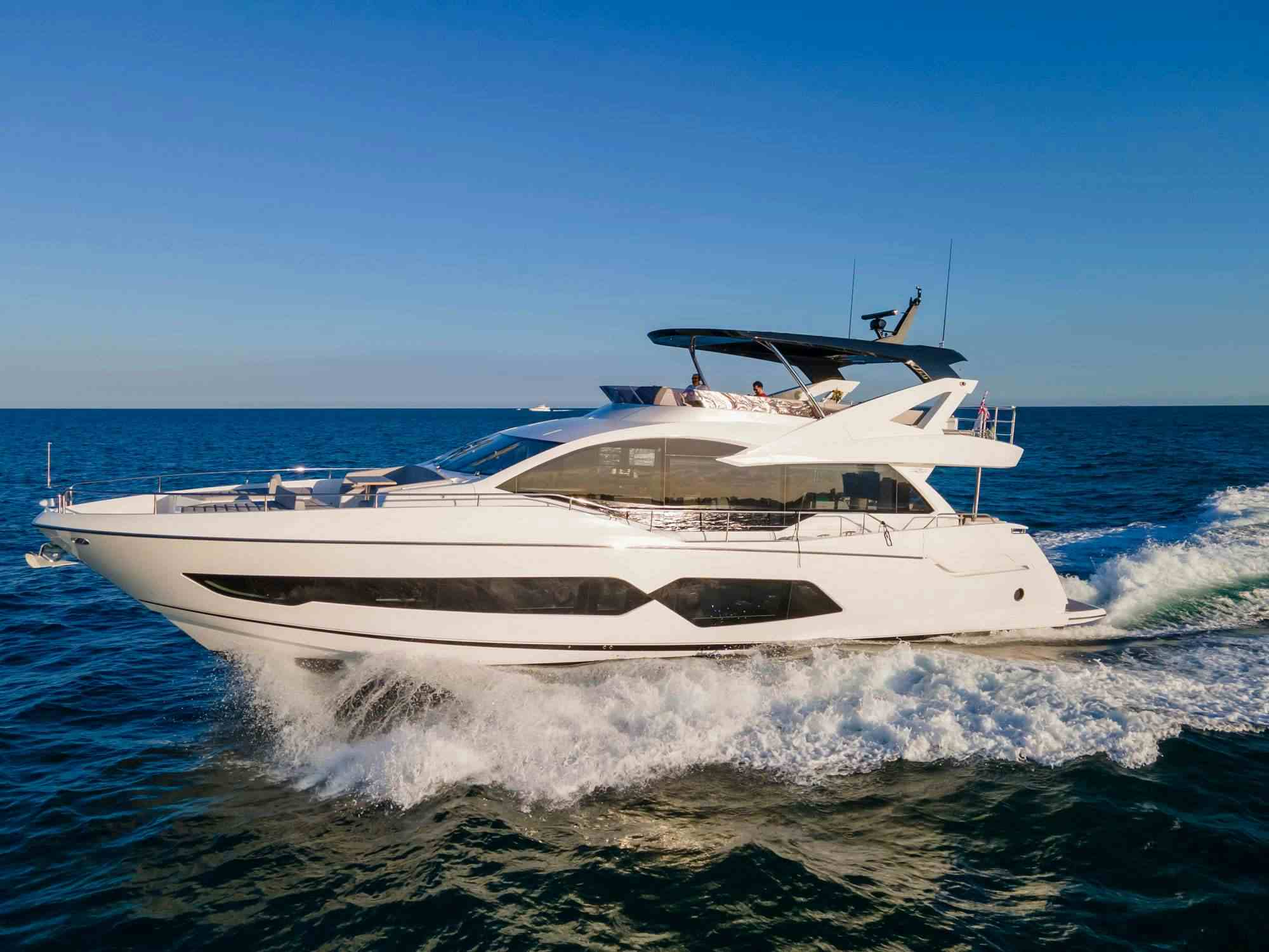 Milamo - Yacht Charter Lake Champlain & Boat hire in US East Coast & Bahamas 1