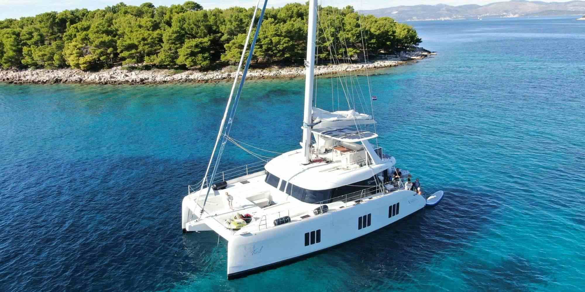 TIRIL - Catamaran Charter French Polynesia & Boat hire in French Polynesia 1