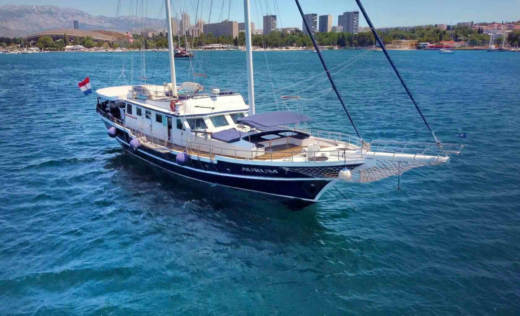 Aurum  - Yacht Charter Zadar & Boat hire in Croatia 1