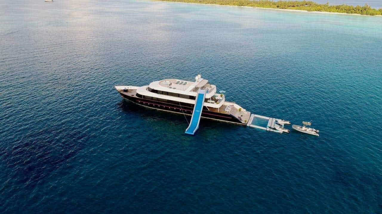 azalea - Yacht Charter Eden Island & Boat hire in Indian Ocean & SE Asia 1