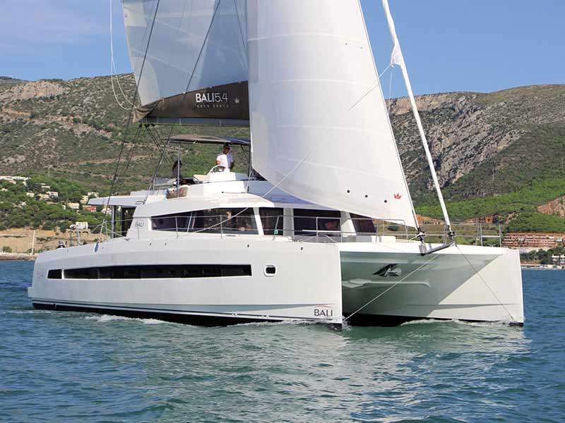SIKELIA - Catamaran charter Naples & Boat hire in Naples/Sicily 1