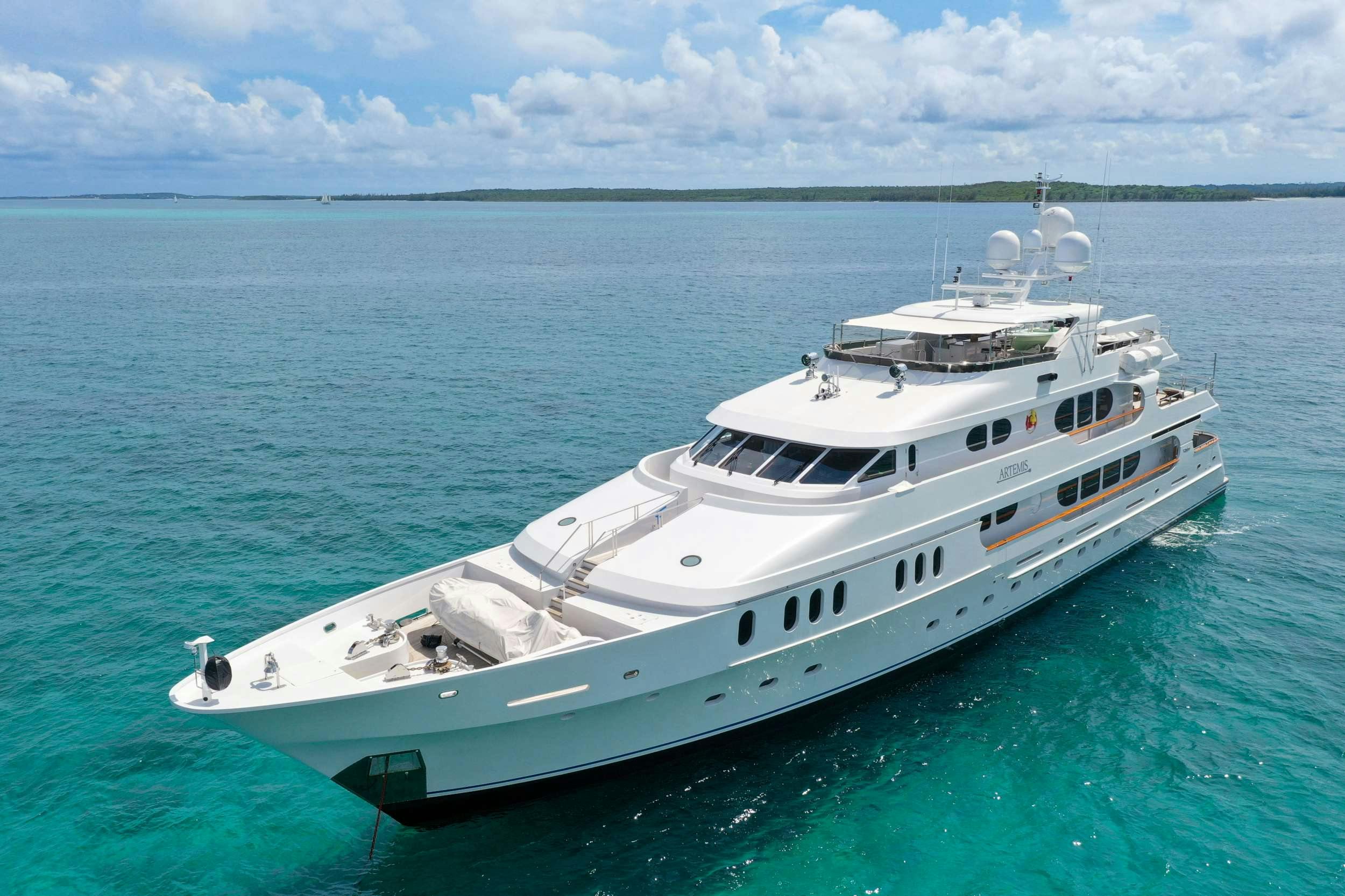 ARTEMIS - Yacht Charter Antigua and Barbuda & Boat hire in Bahamas & Caribbean 1