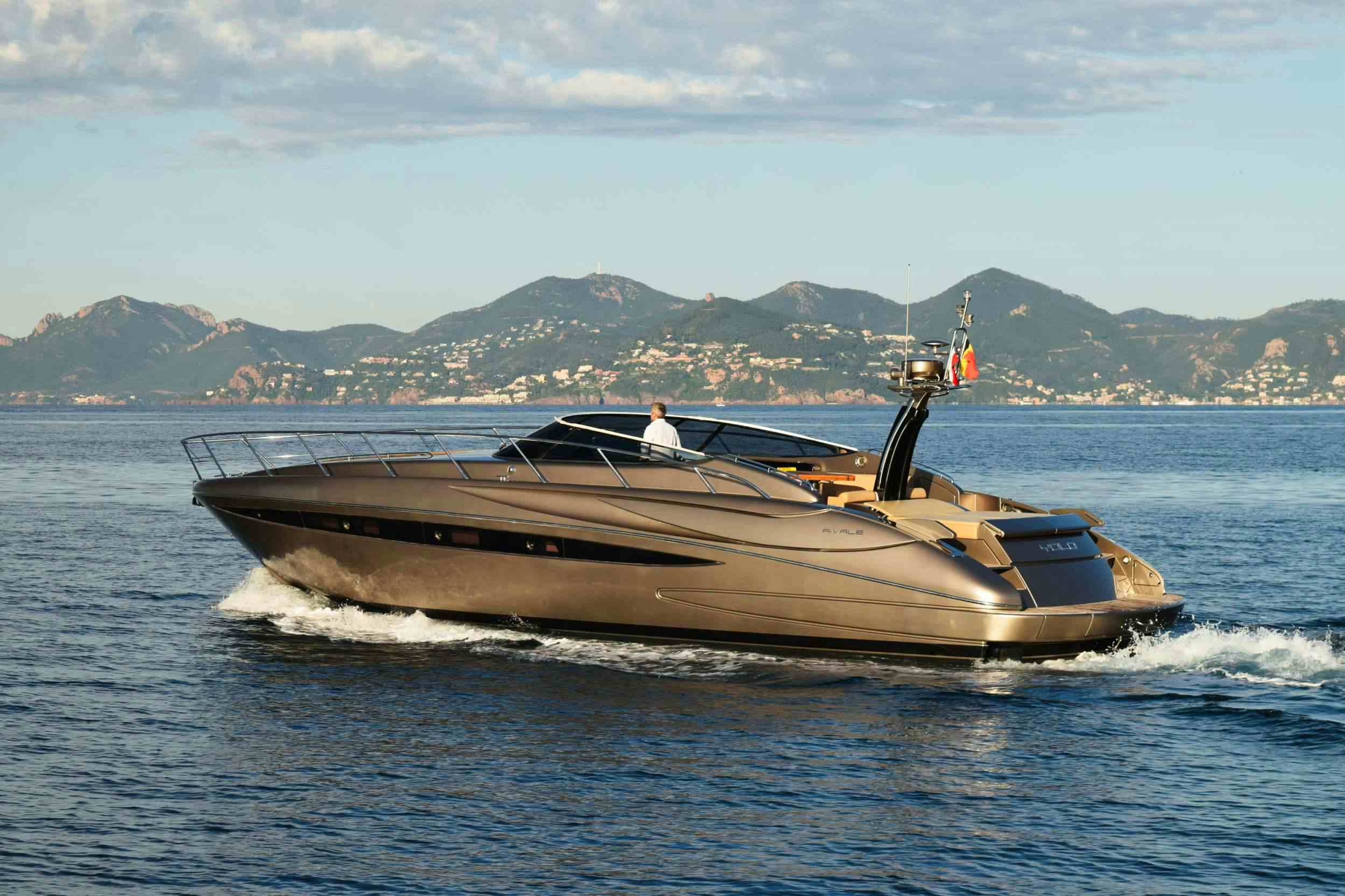 Yolo - Motor Boat Charter Italy & Boat hire in Fr. Riviera, Corsica & Sardinia 1