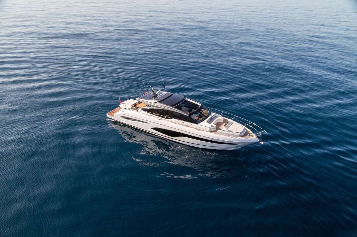 MeSoFa - Yacht Charter Split & Boat hire in Croatia 1