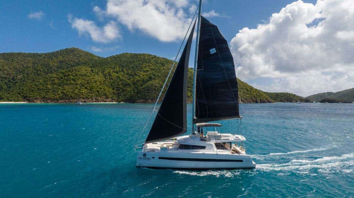 HIGH 5 - Catamaran Charter Martinique & Boat hire in Caribbean 1