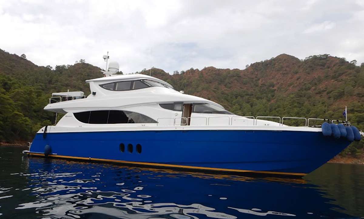 TOP SHELF - Yacht Charter Marsh Harbour & Boat hire in Caribbean 1